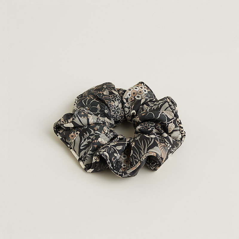【エレガントなデザイン】HERMES Claudia Bloom シュシュ Claudia Bloom scrunchie | Hermès Mainland China